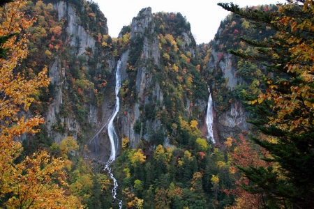 圧巻の景色 層雲峡 銀河 流星の滝 公式 野口観光グループ